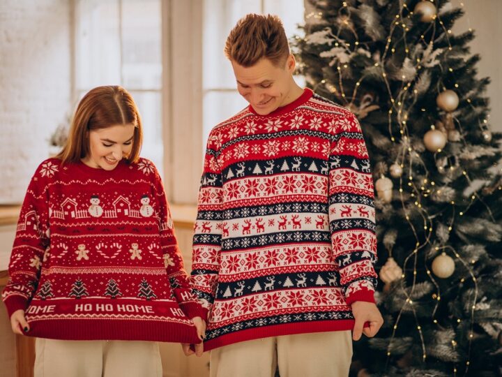 Swetry świąteczne – pomysł na prezent pod choinkę